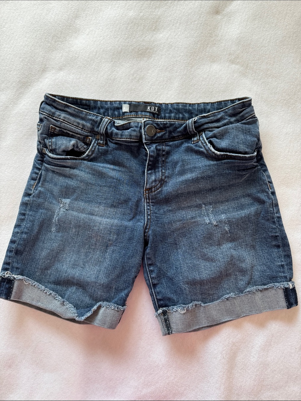 KUT from the Kloth Catherine Boyfriend Denim Shorts Distressed Cuffed Size 8 - Picture 3 of 12
